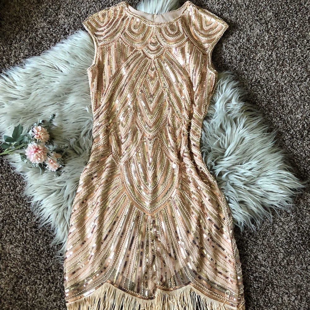 Sequin 1920’s style dress Small gold